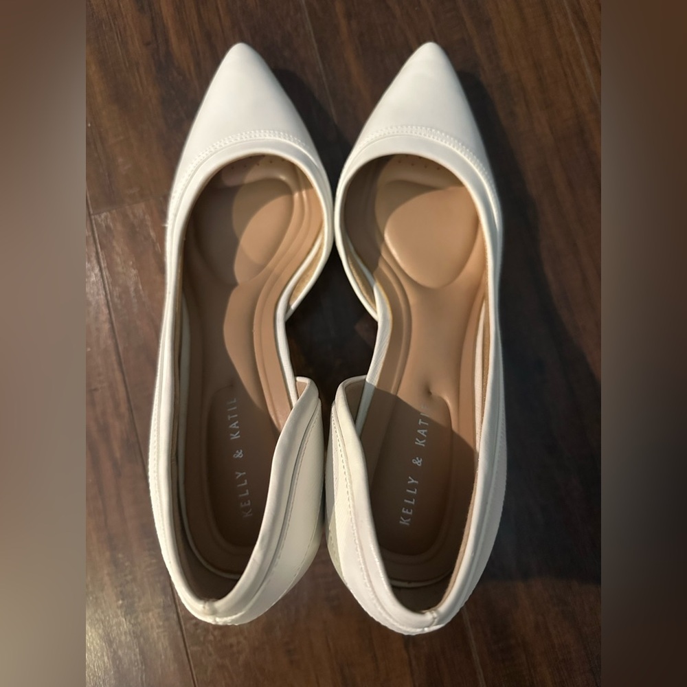 Kelly & Katie Shenna D’orsay Kitten Heels White Cream - Picture 4 of 7